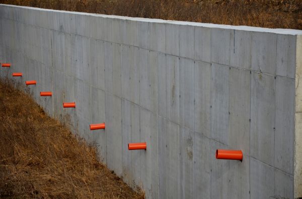 Cement Wall Pouring in Battle Ground