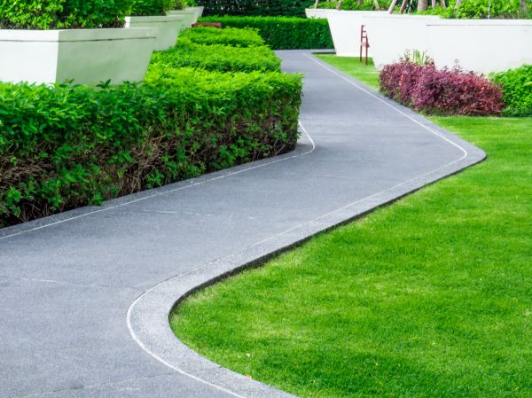 Walkway Curb Installation in Battle Ground