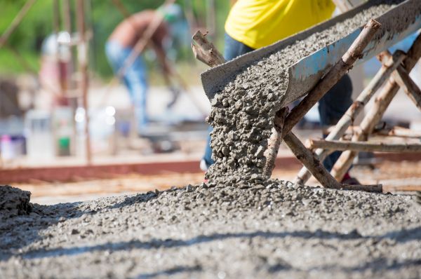 Backyard Concrete Pouring in Battle Ground