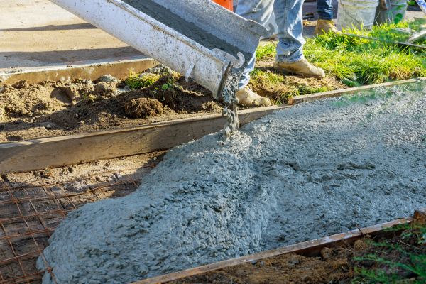 Driveway Concrete Pouring in Battle Ground